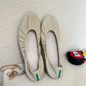 Tieks by Gavriell Taupe Tan Leather Foldable Ballet Flat Size 10 Comfortable